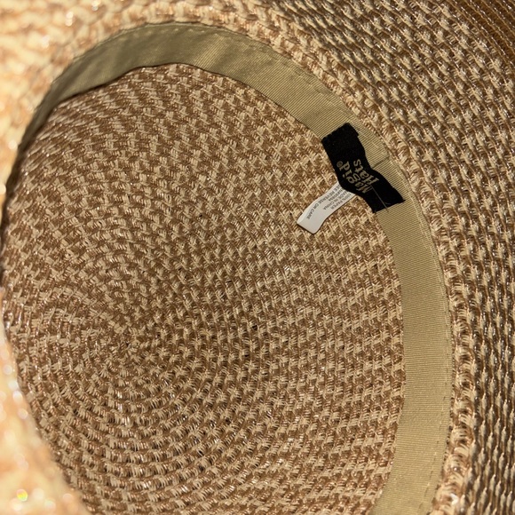 2 Chic Two-Tone Women's Sun Hat. Paper packable - Picture 6 of 6